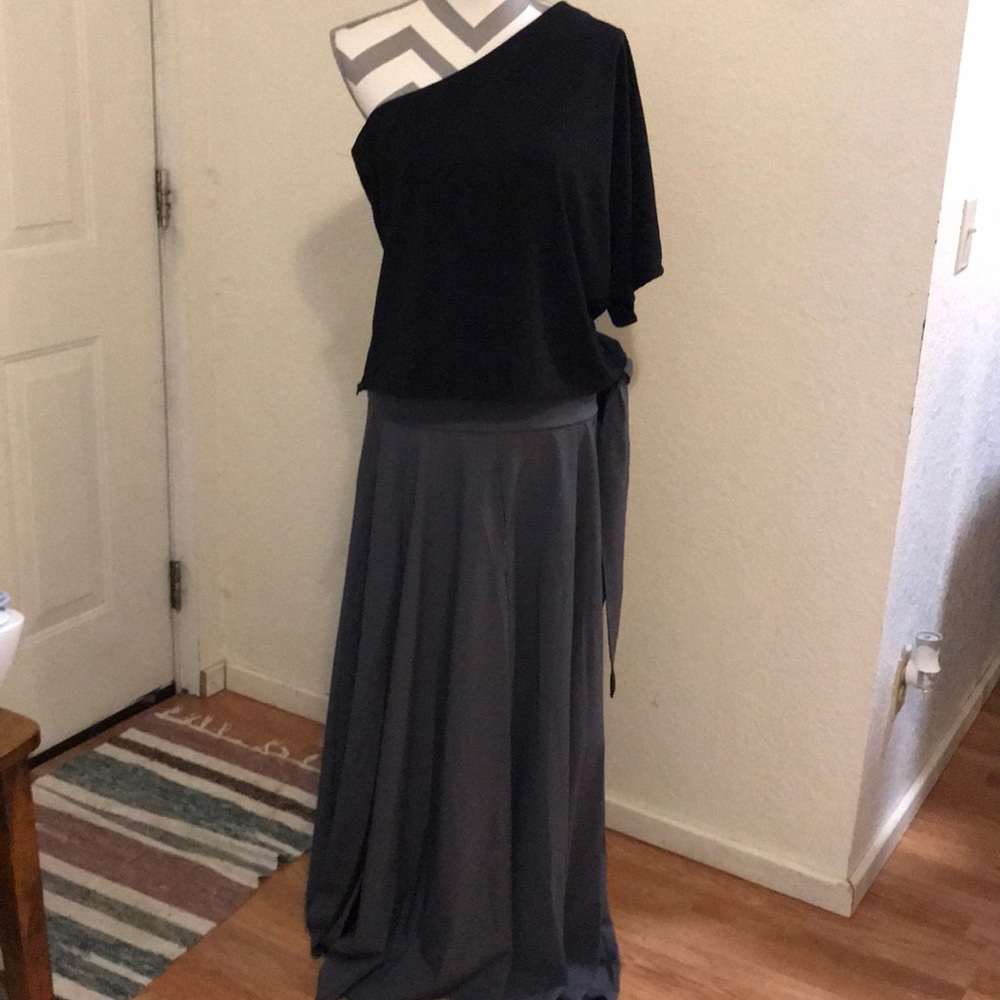 NWOT XL long skirt top combo
